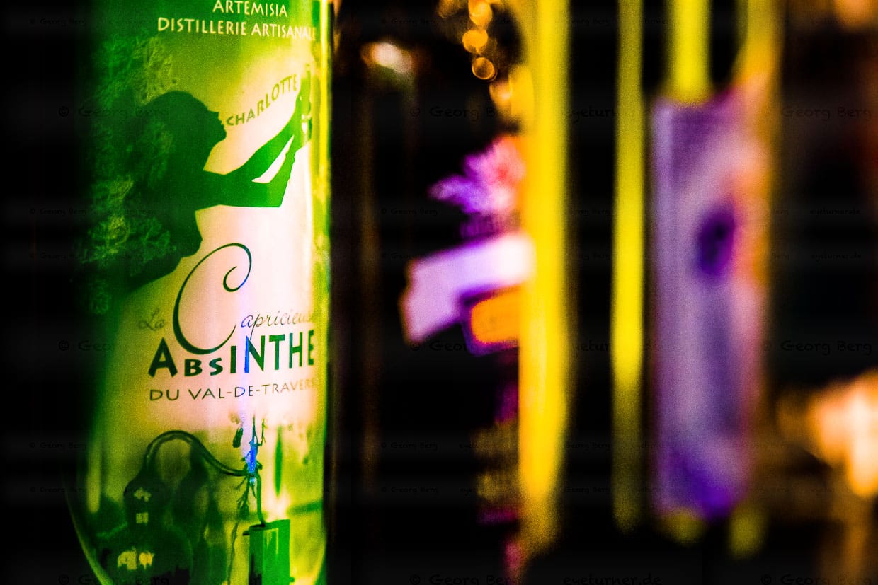 Die grüne Fee – La fée verte – Absinth war das erste alkoholische Getränk, das Mitte des 19. Jahrhunderts auch Frauen in der Öffentlichkeit trinken konnten, ohne zur anrüchigen Halbwelt gezählt zu werden / © Foto: Georg Berg