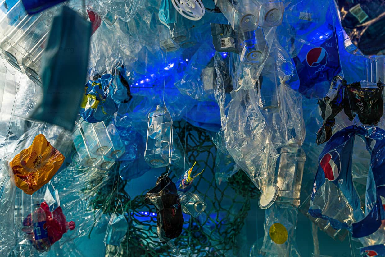 Das Walmuseum zeigt in einem eigenen Raum auch die Meeresverschmutzung durch Plastikmüll / © Foto: Georg Berg
