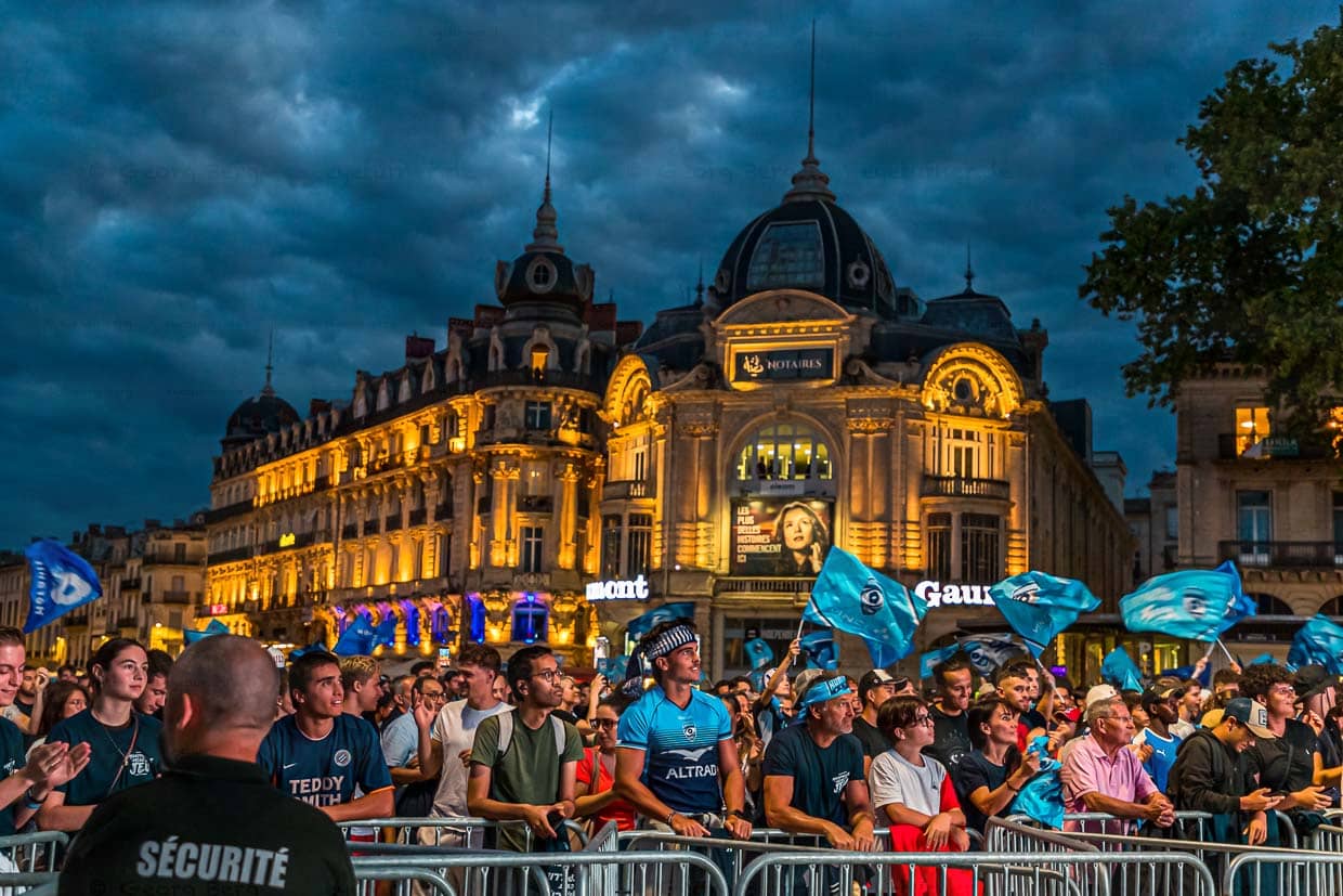 Montpellier feiert die französische Rugby-Meisterschaft 2022 auf dem Place de la Comédie / © Foto: Georg Berg